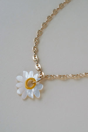 Daisy Chain Necklace - Mother Of Pearl (Restocked!)
